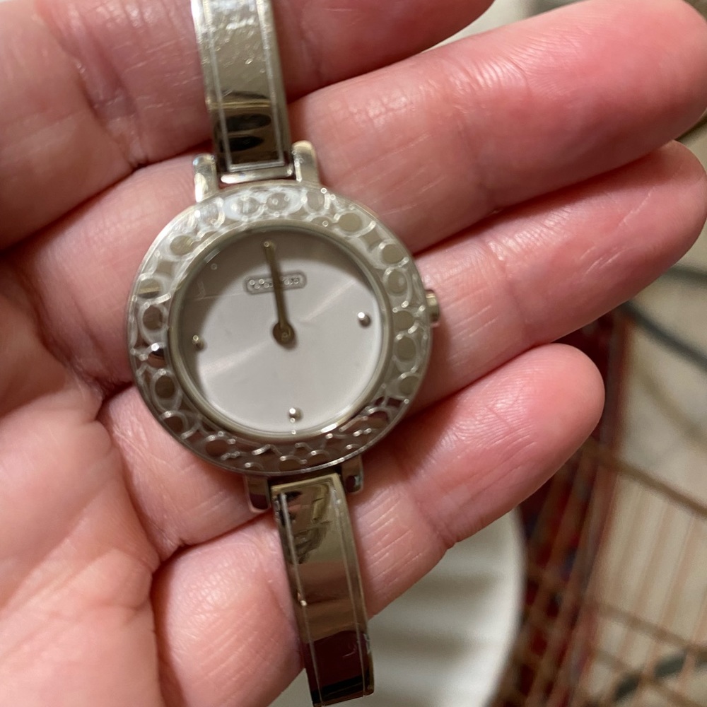 Coach Watch - Picture 3 of 4